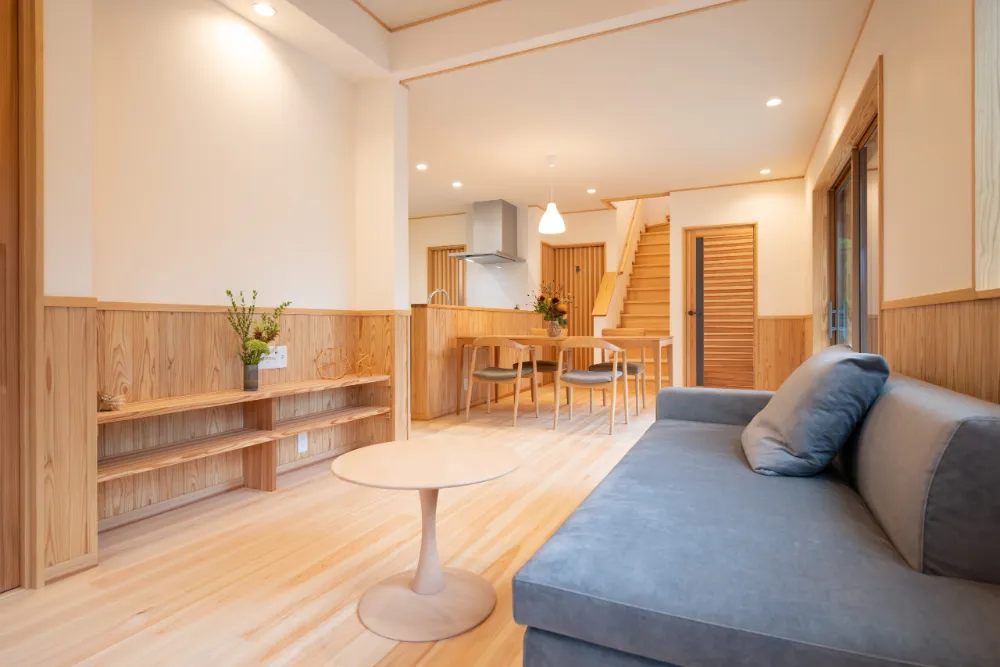 大工の父の技が光る本物の木の家