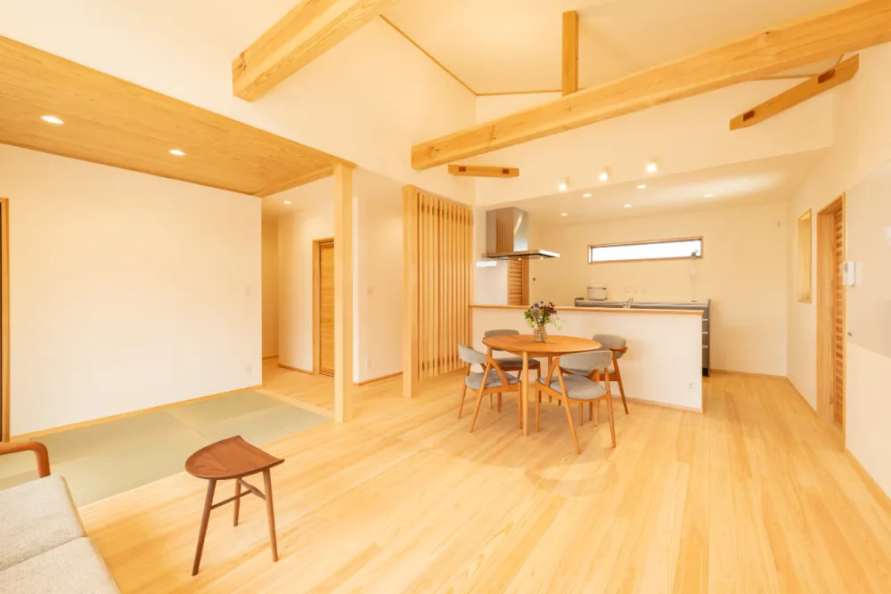 桧が香る やさしい空気の平屋