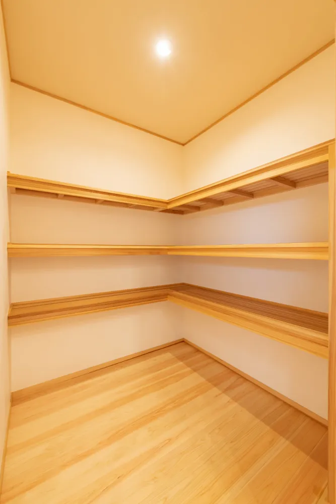 桧が香る やさしい空気の平屋