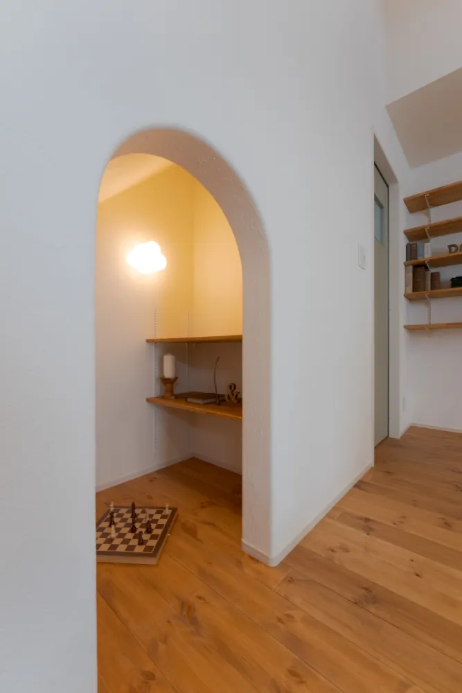 ステンドグラスのあるこだわりのヌック